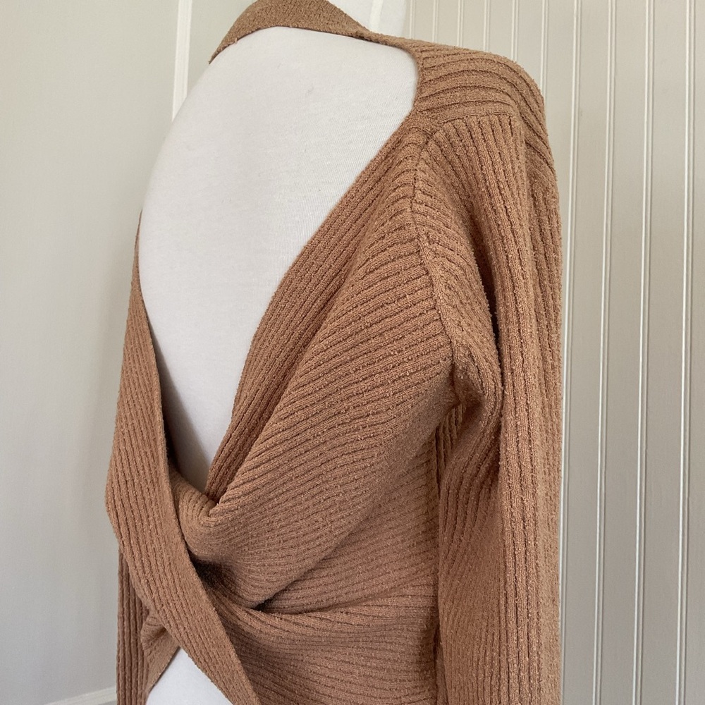 Astr Tan Open-Back Sweater - Picture 5 of 9